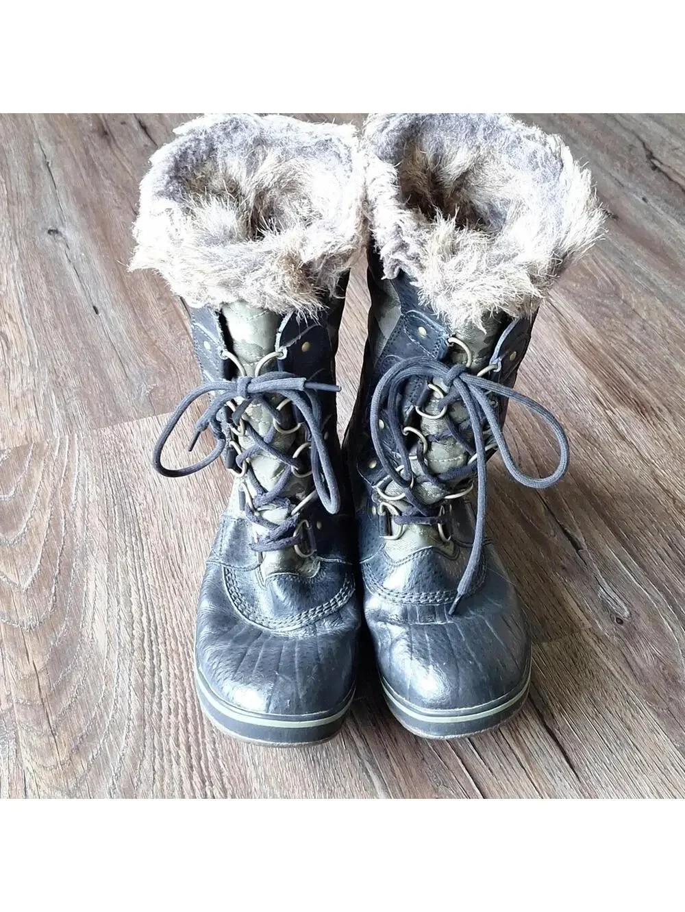 Sorel Womens Green And Black Camo Winter Boot Size 7.5